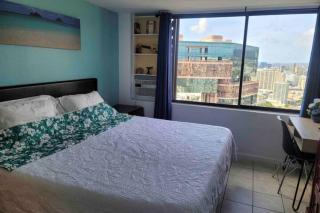 Waikiki Condo High Floor Views Beaches Convention Center - 5