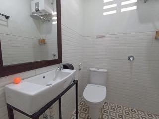 Mruyung Guest House Kota Lama Banyumas Mitra RedDoorz - Banyumas - 7