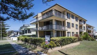 Flinders Lodge Unit 5 - Yamba - 8