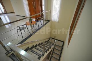 One & Quin Guest House Syariah Mitra RedDoorz - Jenggrik - 7