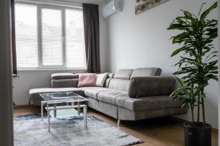 Maria-Luiza's Cozy Central Apartment - Sofia - 0