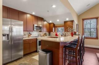 3 Bedroom Townhome In Downtown Breckenridge, Off Main Street With Pool, And Hot Tubs - 5