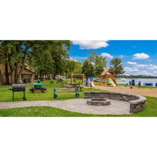 Canary Beach Resort - Glenwood - 8
