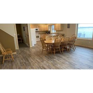Canary Beach Resort - Glenwood - 3