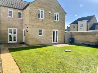Hibiscus House - Shilton - 6