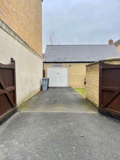 Hibiscus House - Shilton - 5