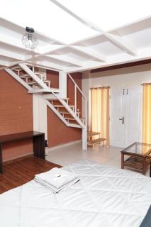 Tea Leaf Stays by Brown Tree Resorts - 9
