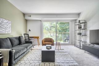 Menlo Park 2BR w Pool WD Gym nr 82 SFO-1048 - Menlo Park - 0
