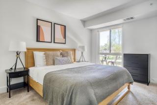 Menlo Park 2BR w Pool WD Gym nr 82 SFO-1048 - Menlo Park - 1