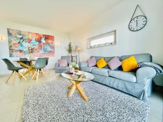 Angies Marina Apartment, includes 2 Free Passes for the Marina Pool - Lagos - 2