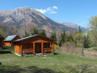 Camping, Hôtel De Plein Air Les Cariamas - Chateauroux-les-Alpes - 2