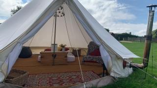 Home Farm Radnage Glamping Bell Tent 2, with Log Burner and Fire Pit - Radnage - 6