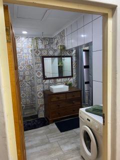 at 22 Symmonds - 4