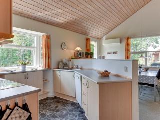 Holiday Home Herlugh - 1km to the inlet by Interhome - 3