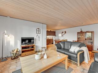 Apartment Evina - 17km to the inlet by Interhome - 4