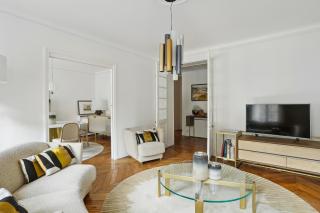 2 Bedroom Luxurious Apartment next to Arc de Triumphe - 5