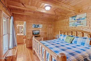 Majestic Mountain - Sevierville - 3