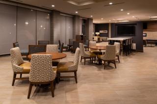 Courtyard by Marriott Charlotte Northlake - Charlotte - 5