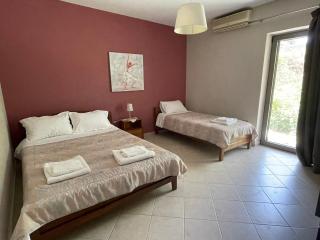 Chrissi's house with garden and sea view Zerviana - Císsamos - 2