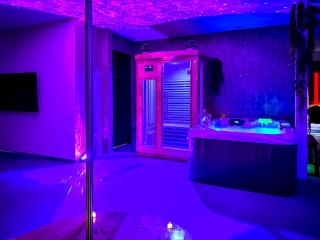 love room Villa Des Charmes-34450 vias - Vias - 5