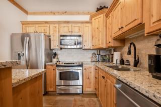 Modern Mountain Retreat - Victor - 5