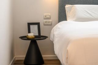 Chic 2BR Apt w Garden in Ramat Hasharon by Sea N' Rent - Ramat HaSharon - 1