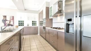 Spacious Canal Home With Pool - 9