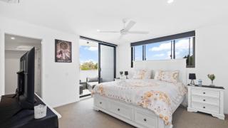 Sub - Penthouse With Water Views - Bellara - 5