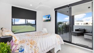 Sub - Penthouse With Water Views - Bellara - 2
