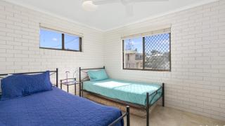 Unit Opposite Beach Pool - Woorim - 2