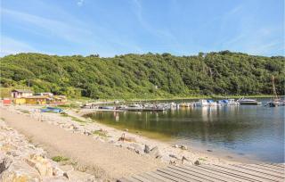 1 Bedroom Awesome Apartment In Allinge - Allinge - 8