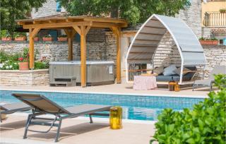 Stunning Home In Tinjan With Sauna - Tinjan - 8