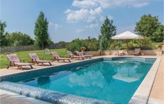 Stunning Home In Tinjan With Sauna - Tinjan - 5
