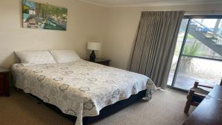 Unit 1 39 Ocean Drive Merimbula - Merimbula - 2
