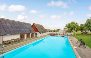 2 Bedroom Nice Apartment In Allinge - 2