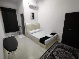 Homestay Temerloh Near Hospital 4Bedroom 4Air-cond 10pax Free Wi-Fi Netflix - Temerloh - 7