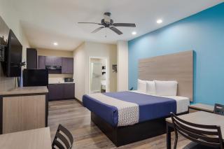 Scottish Inns & Suites Hitchcock-Santa Fe - 2