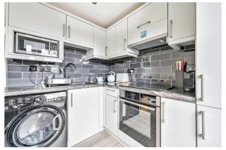 Torpoint - Apartment - Sleeps4 - Seaside - Parking - 6