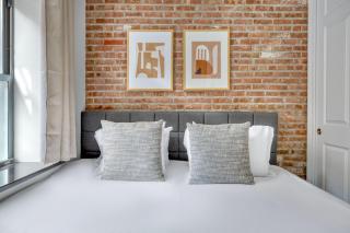 East Village 1br w wd nr cafes NYC-1115 - 3