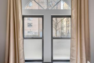 East Village 1br w wd nr cafes NYC-1115 - 1