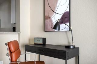 Hollywood 1BR w Gym Pool Sundeck nr Metro LAX-852 - 7