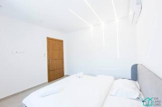 Sunset 205 Luxury 1bd with gym - 2