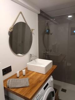 Estupendo apartamento en planta 22. 1ª línea. - 1