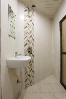 Hotel Crown Goregaon Mumbai - Mumbai - 3