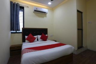 Hotel Crown Goregaon Mumbai - Mumbai - 1
