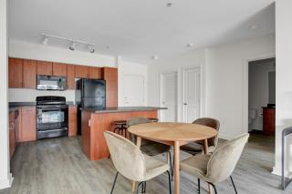Downtown Bellevue 2BR w WD Storage nr Shops SEA-222 - Bellevue - 6