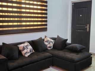 Lovely & Cute Condo - Close to Highway - Parking - 9