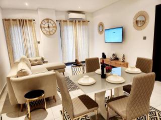 Elegant & Luxury Gem-5 Star Location -Pools Gym! - 7