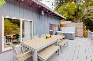 Riverfront Escape - 5