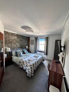 Islay Frigate Hotel - Tarbert - 3